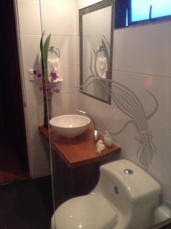 Mahia Hotel & Resto Hanga Roa Cameră foto