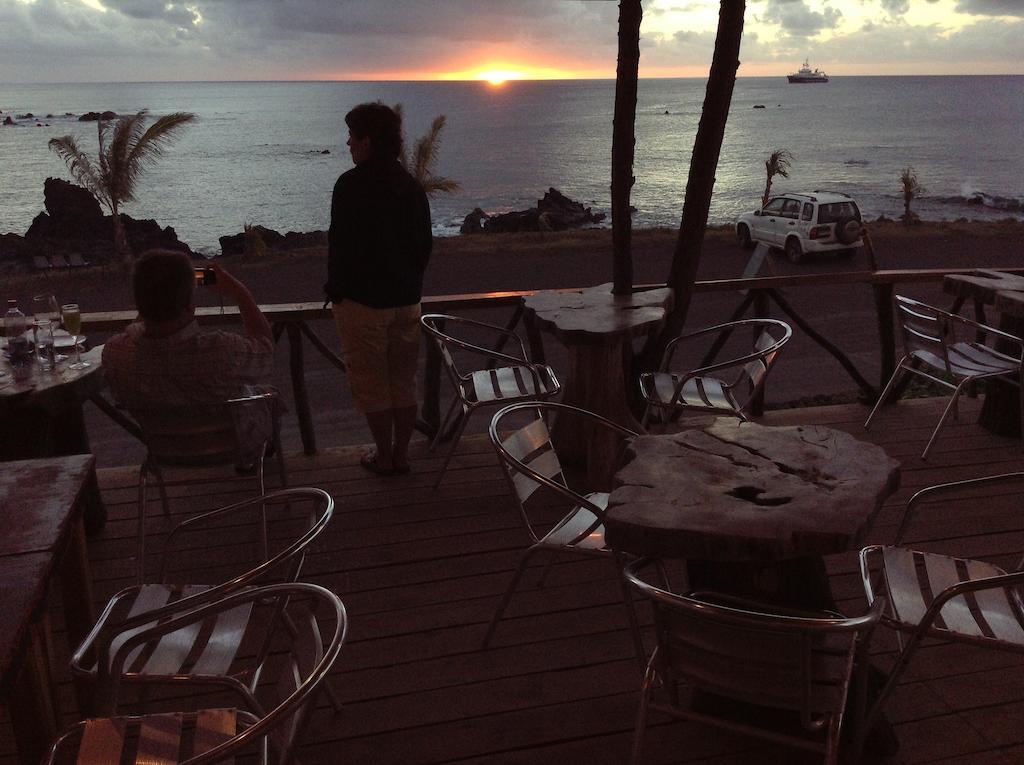 Mahia Hotel & Resto Hanga Roa Exterior foto